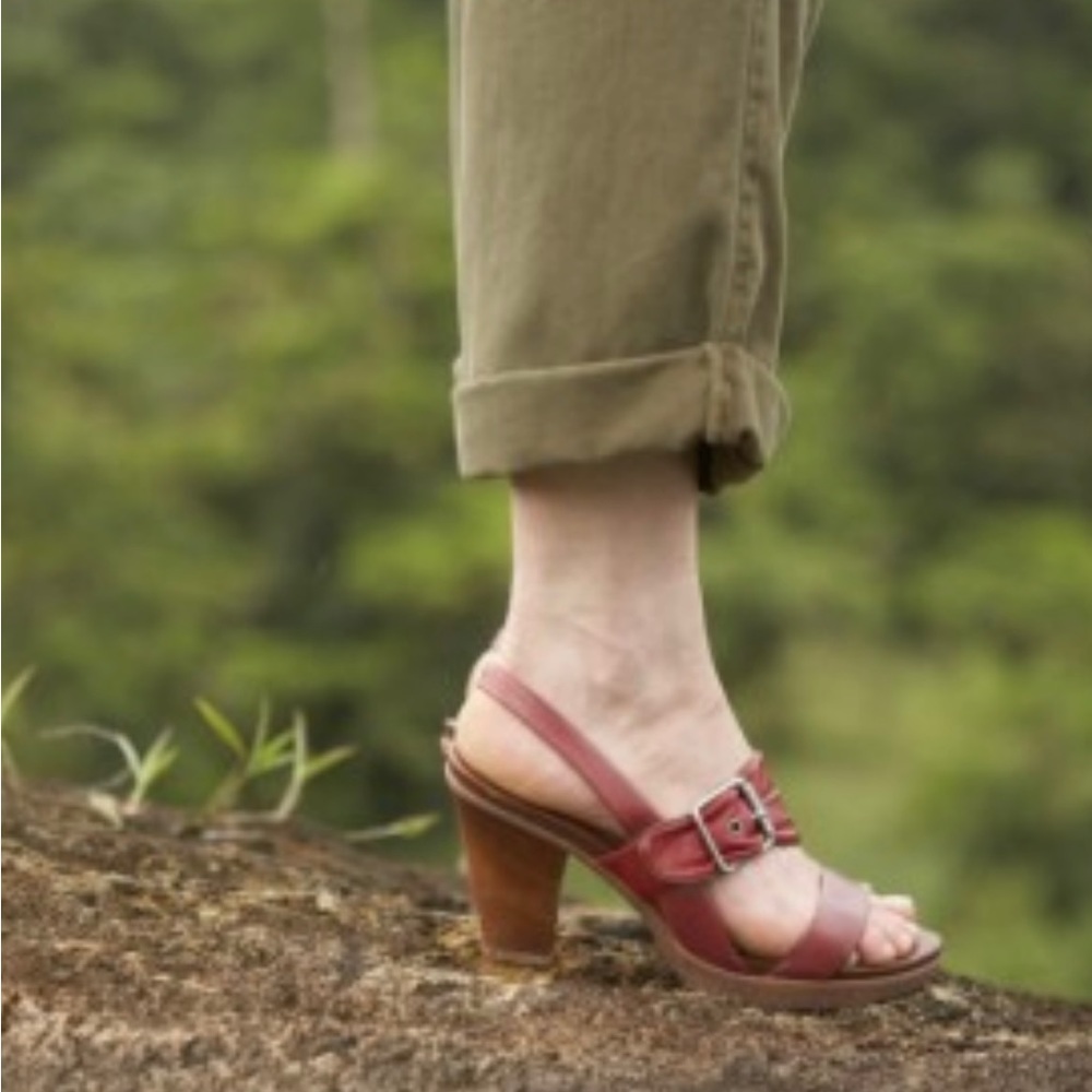 Naya Red Leather Alamosa Slingback Sandals